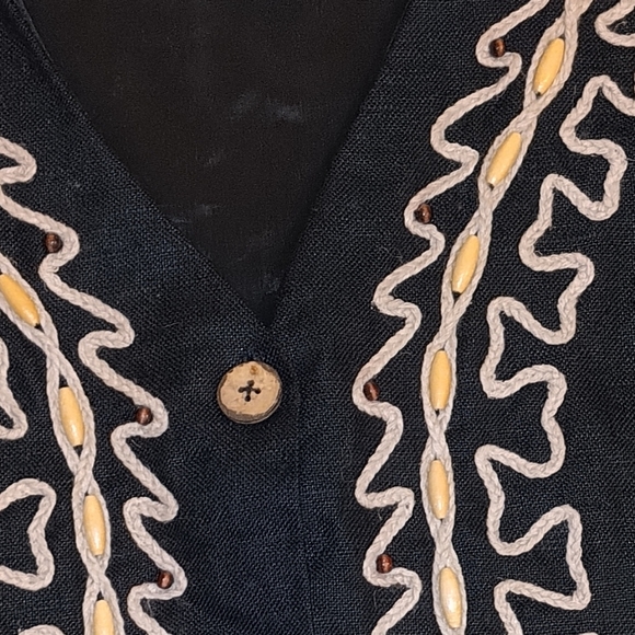 Beaded black vest from Ice - Picture 2 of 4